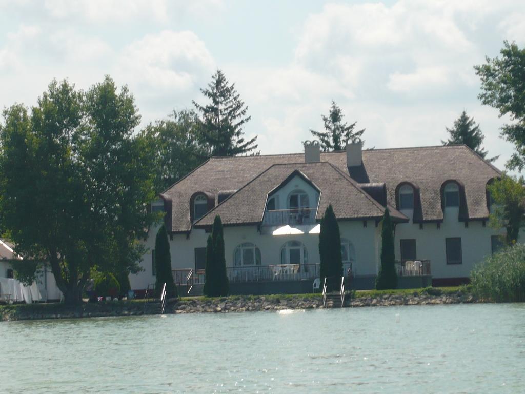 Aranyhid Hotel Balatonboglár Eksteriør billede
