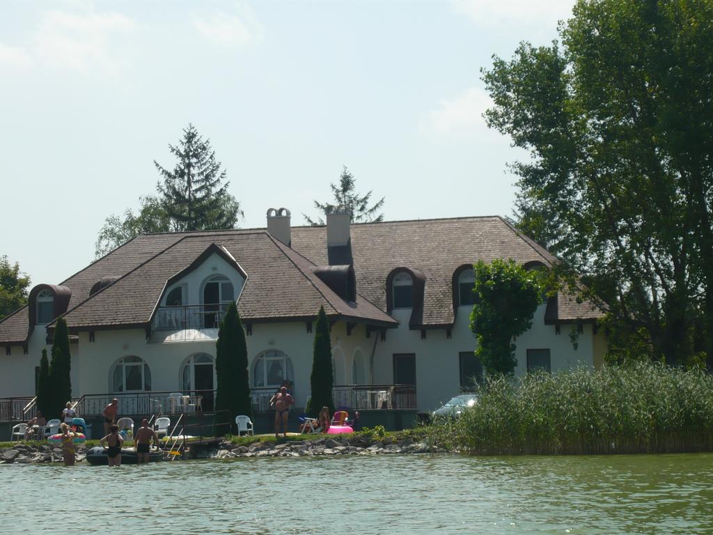 Aranyhid Hotel Balatonboglár Eksteriør billede